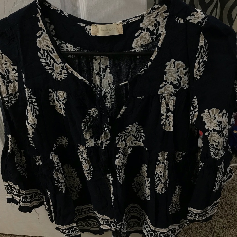 Altar’d state top